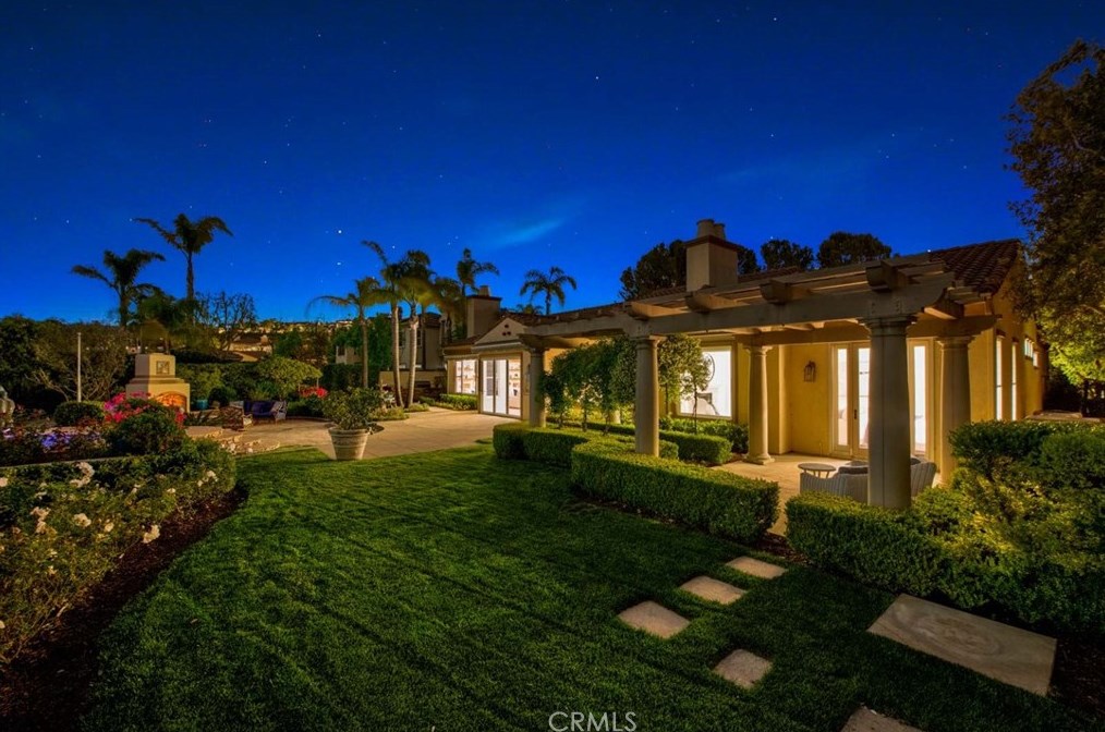 2424 San Miguel Dr, Orange CA  92867-8600 exterior