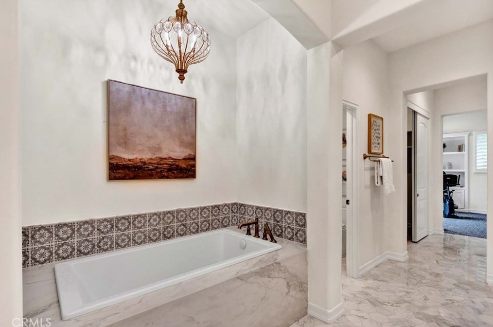 2424 San Miguel Dr, Orange CA  92867-8600 exterior