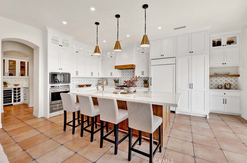 2424 San Miguel Dr, Orange, CA 92867-8600