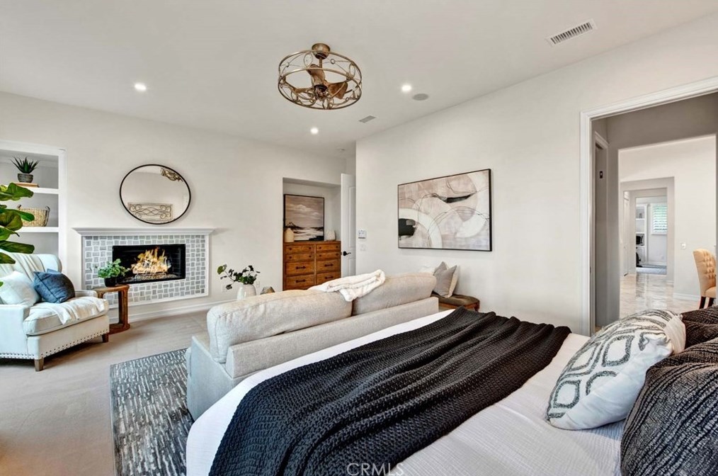 2424 San Miguel Dr, Orange CA  92867-8600 exterior