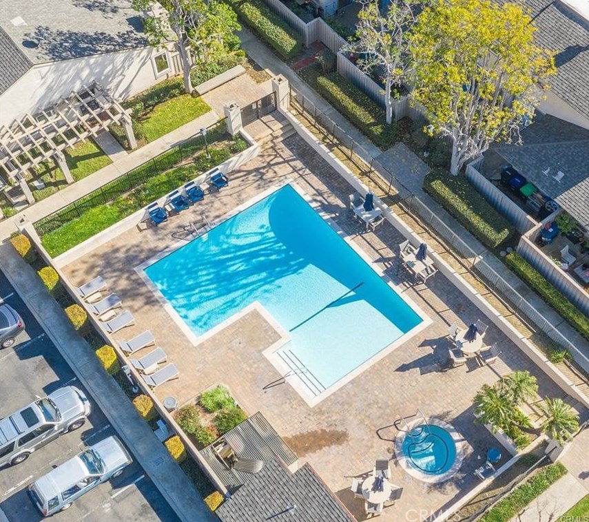17416 Via Lindo, Tustin CA  92780-2025 exterior