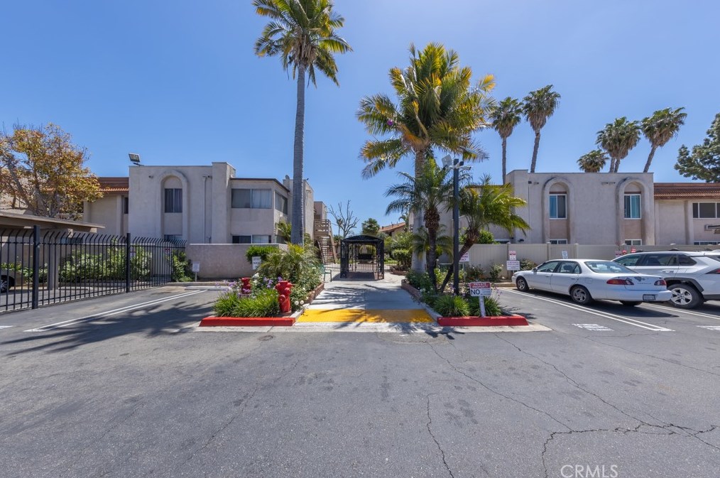 212 S S Kraemer Blvd #702, Placentia, CA 92870