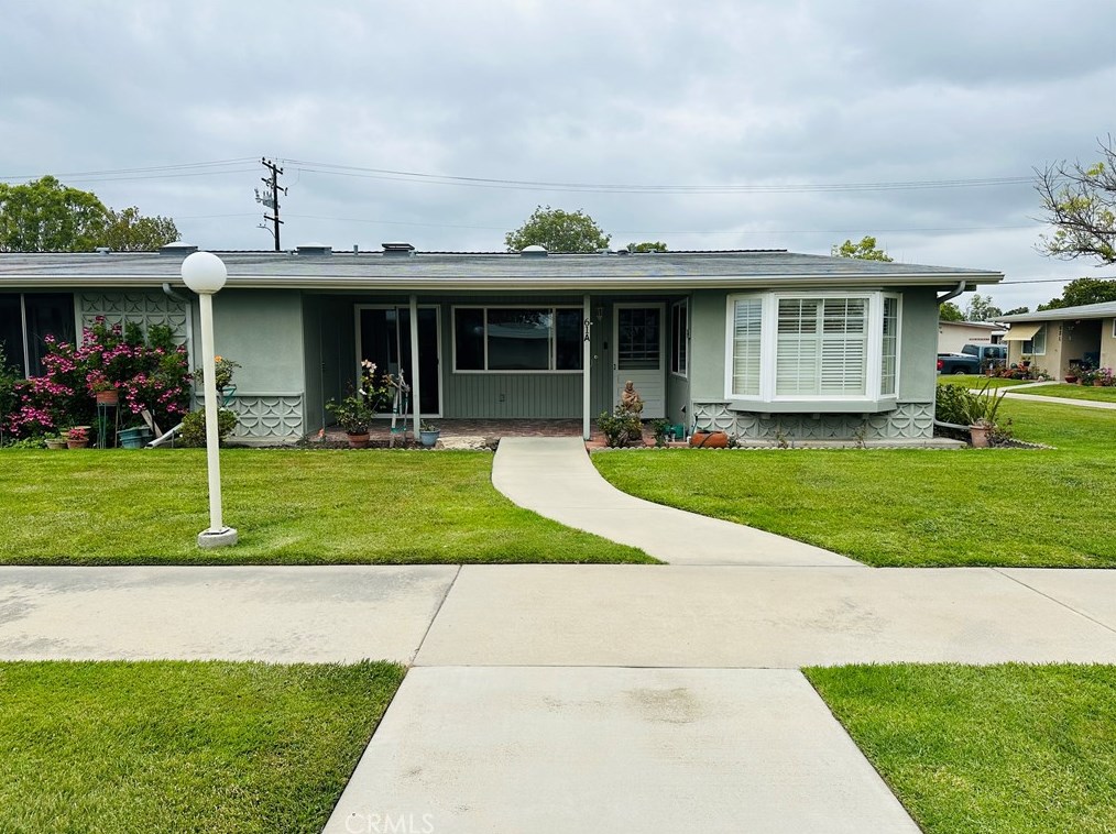 1600 Interlachen Road M12-61a, Seal Beach, CA 90740