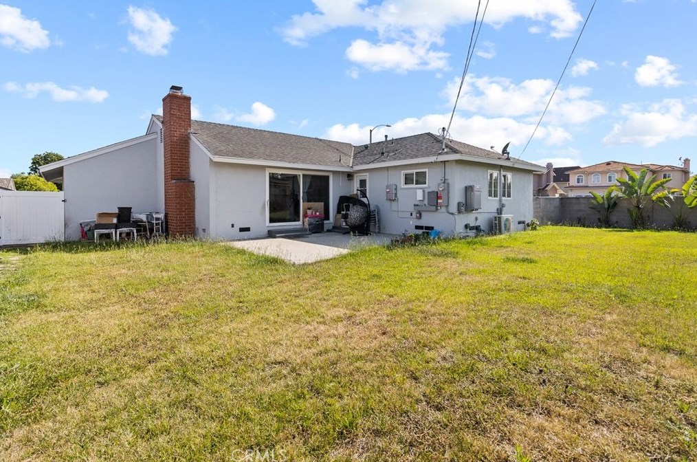 3181 Rome Ave, Anaheim CA  92804-3810 exterior