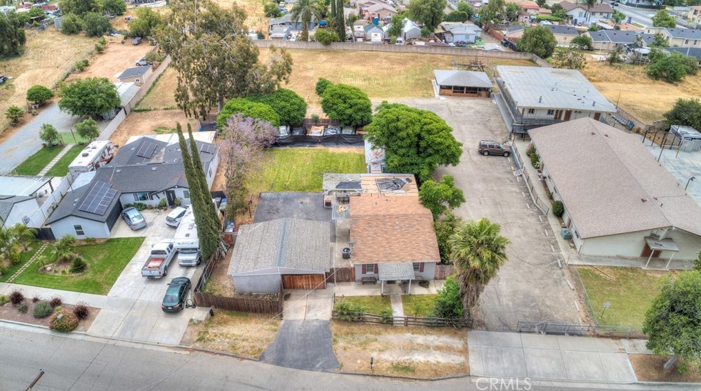 10232 Keller Ave, Riverside CA 92503-2202 exterior