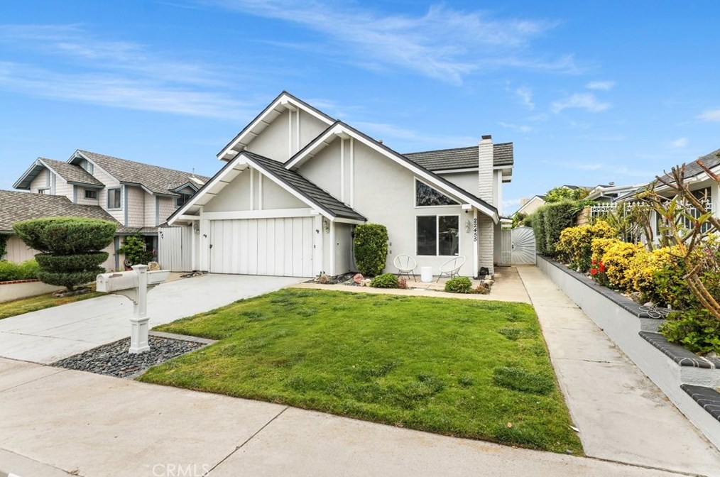 22455 Silver Spur, El Toro, CA 92630
