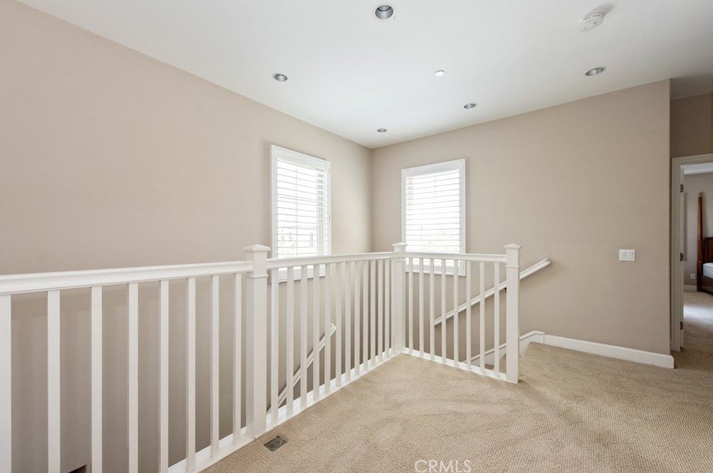 61 Thornapple, Irvine CA  92620-3337 exterior