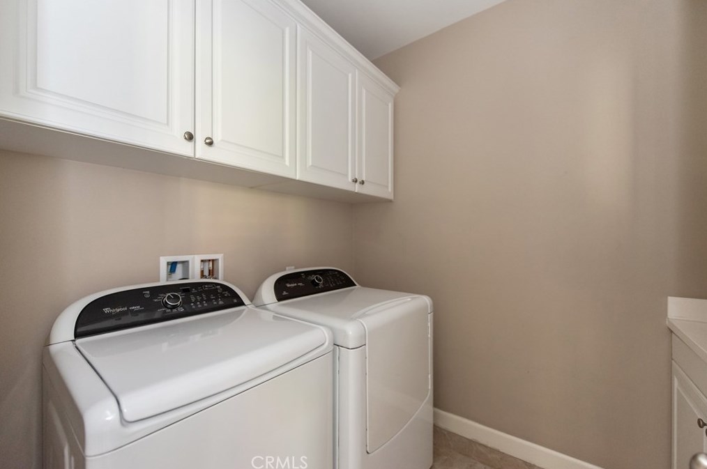 61 Thornapple, Irvine CA  92620-3337 exterior
