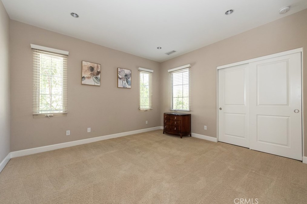61 Thornapple, Irvine CA  92620-3337 exterior