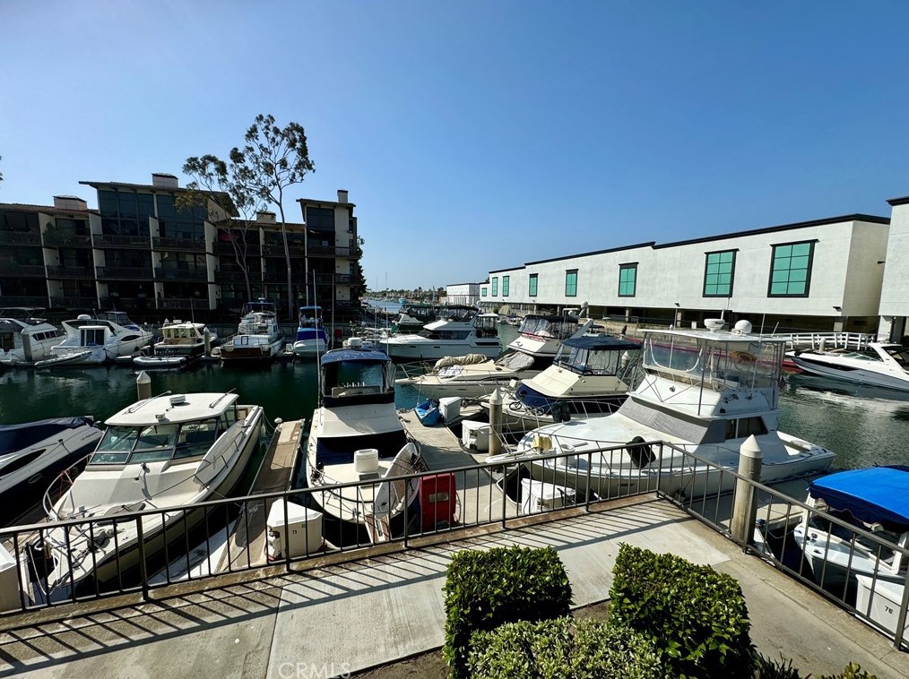7137 Marina Pacifica Dr, Long Beach CA  90803-7008 exterior