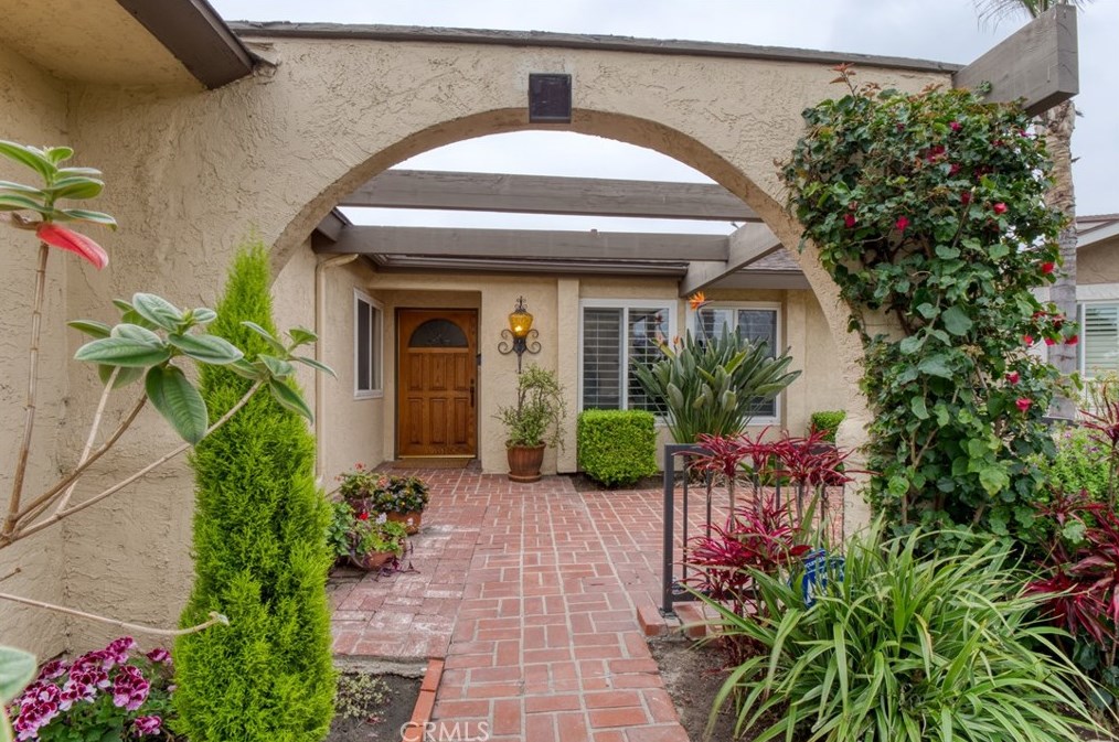 3531 Almond Ave, Seal Beach, CA 90740-3116