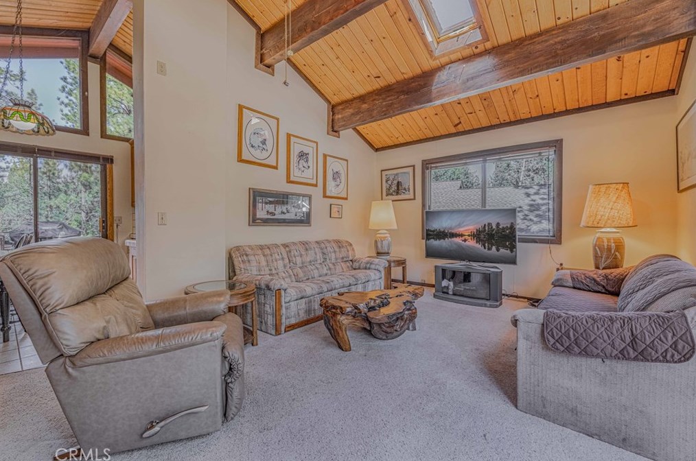 913 Mtn Ln, Big Bear City CA  92314-9110 exterior