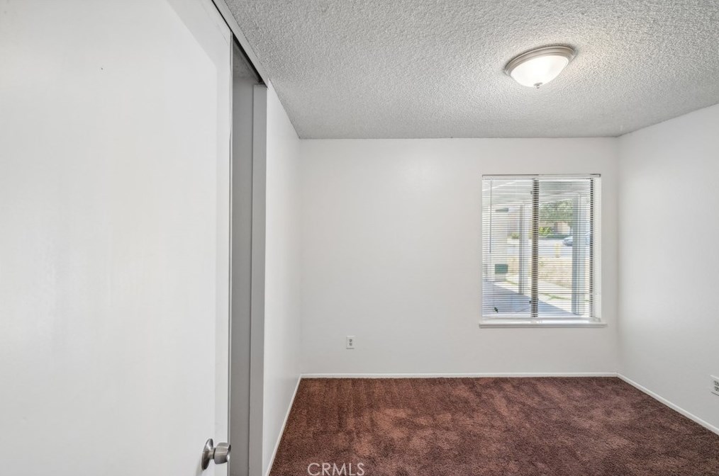 37253 Mahonia Ave, Palmdale CA  93552-4540 exterior