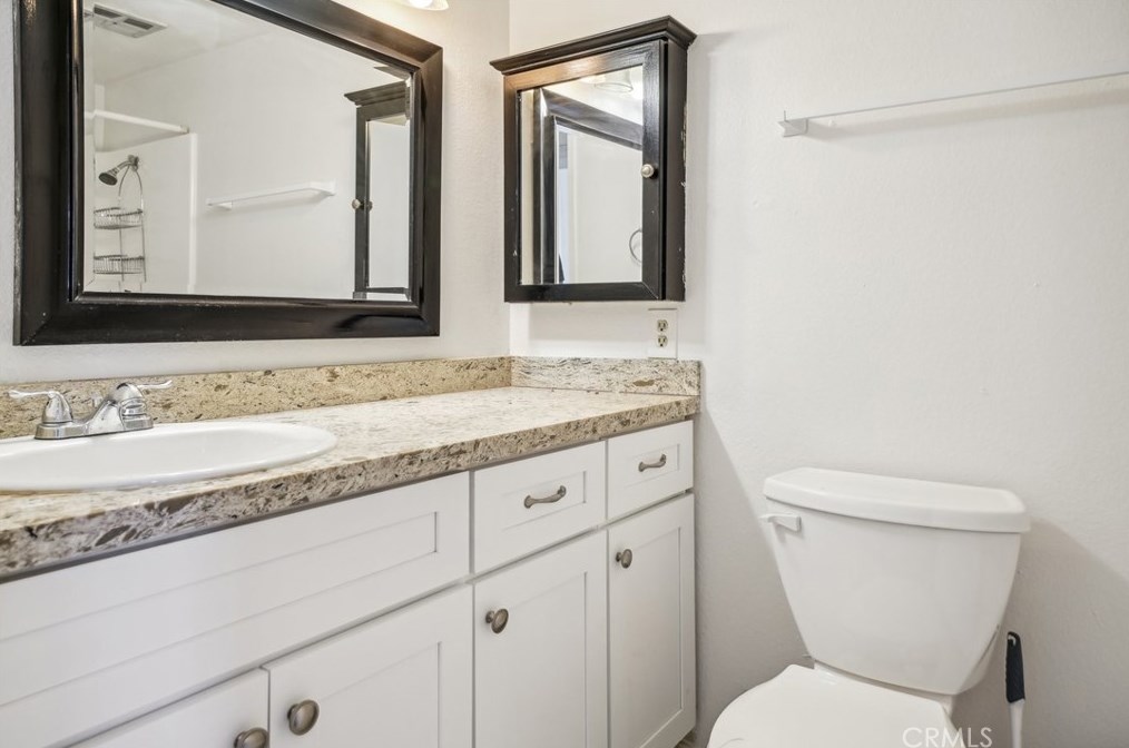 37253 Mahonia Ave, Palmdale CA  93552-4540 exterior