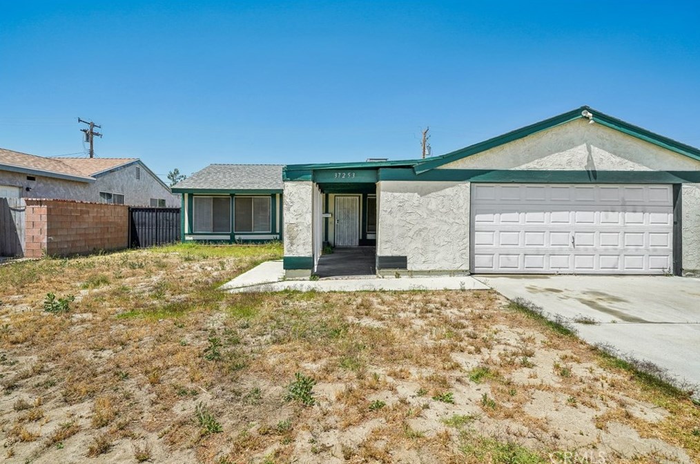 37253 Mahonia Ave, Palmdale, CA 93552