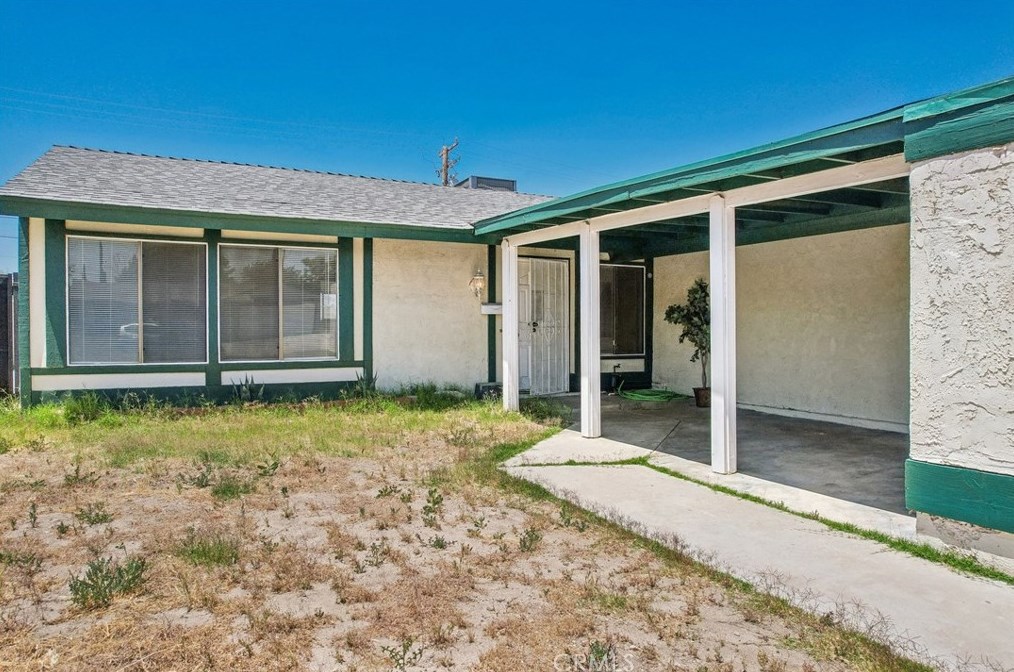 37253 Mahonia Ave, Palmdale CA  93552-4540 exterior