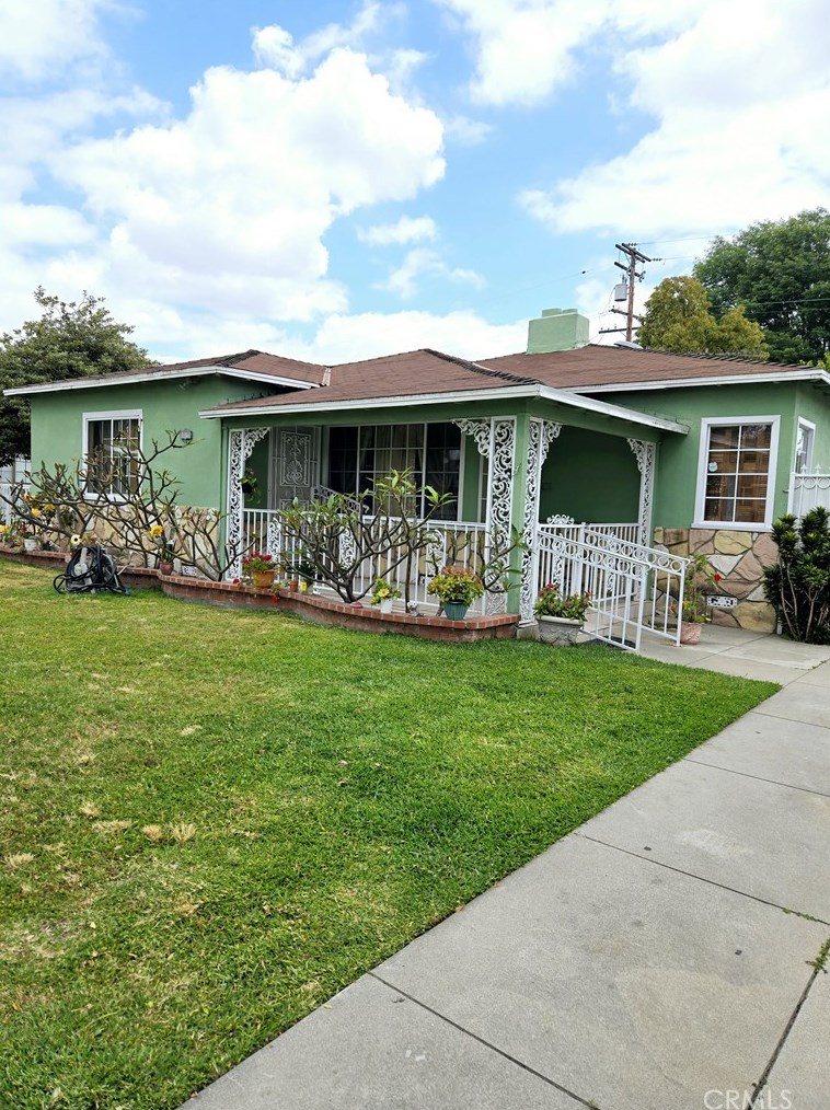 6834 Mayflower Ave, Bell, CA 90201