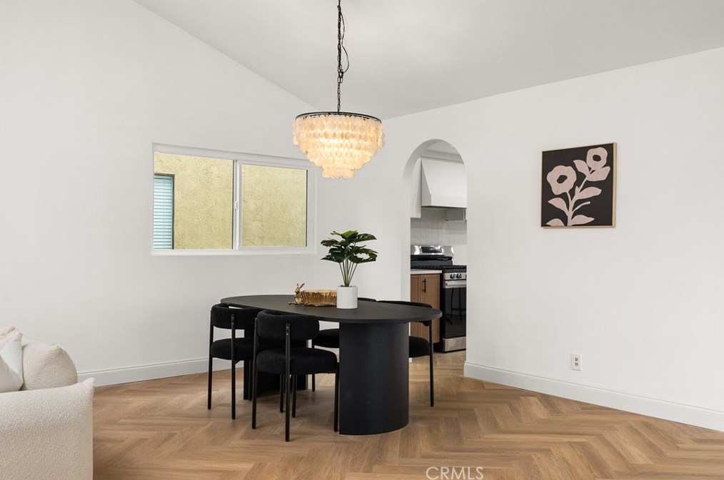 2112 Wellington Ave, Santa Ana CA  92701-3183 exterior