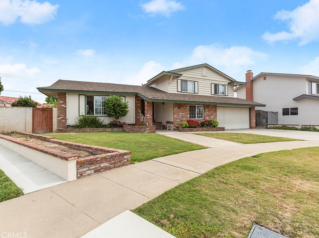 2912 E Athens Ave, Orange, CA 92867