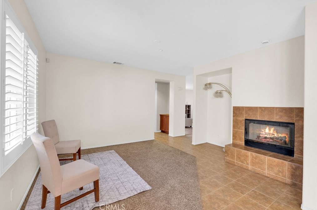 16517 Gala Ave, Fontana CA  92337-1525 exterior