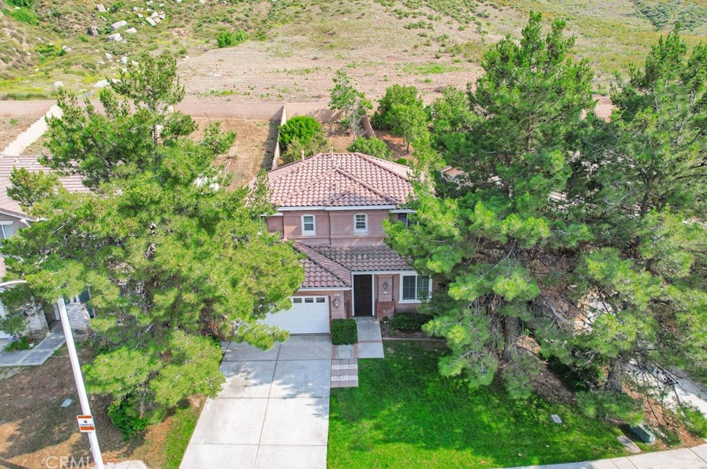 16517 Gala Ave, Fontana CA  92337-1525 exterior