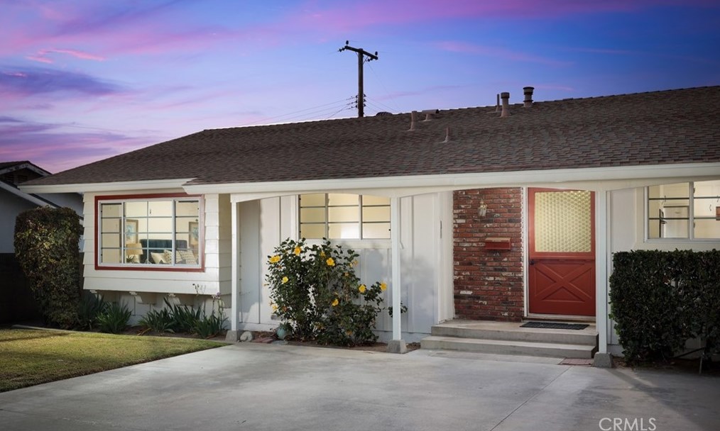 637 Del Mar Ave, Orange, CA 92865-3830
