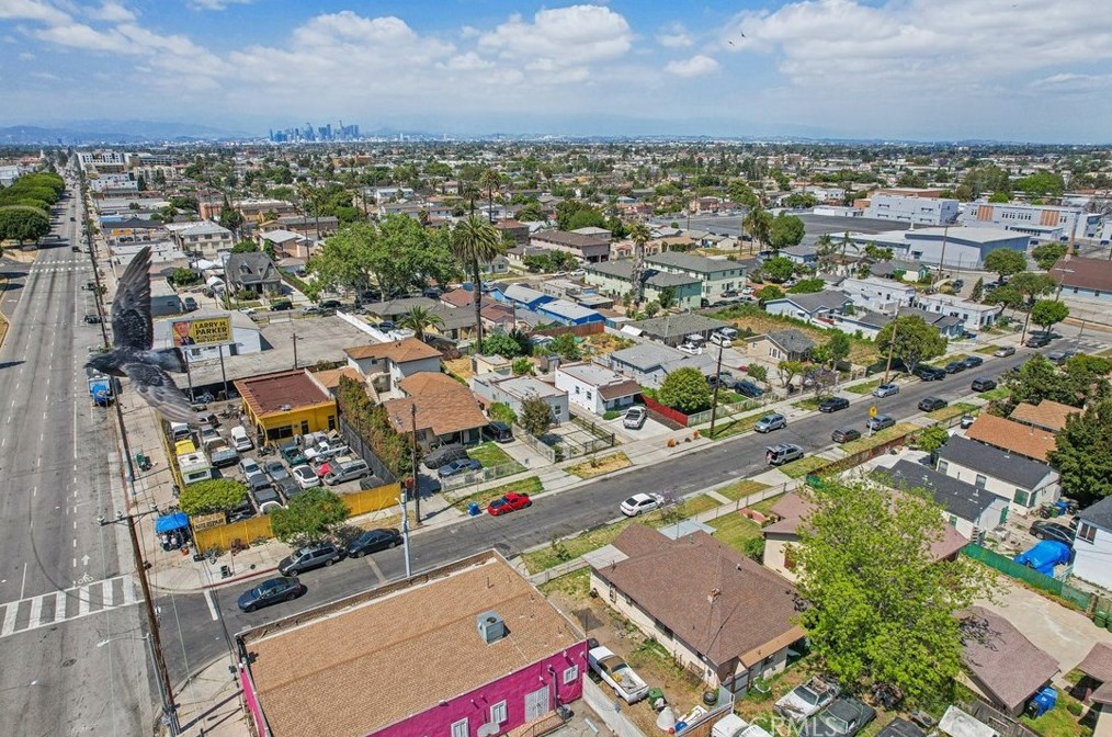 849 94th St, Los Angeles CA  90044-4701 exterior