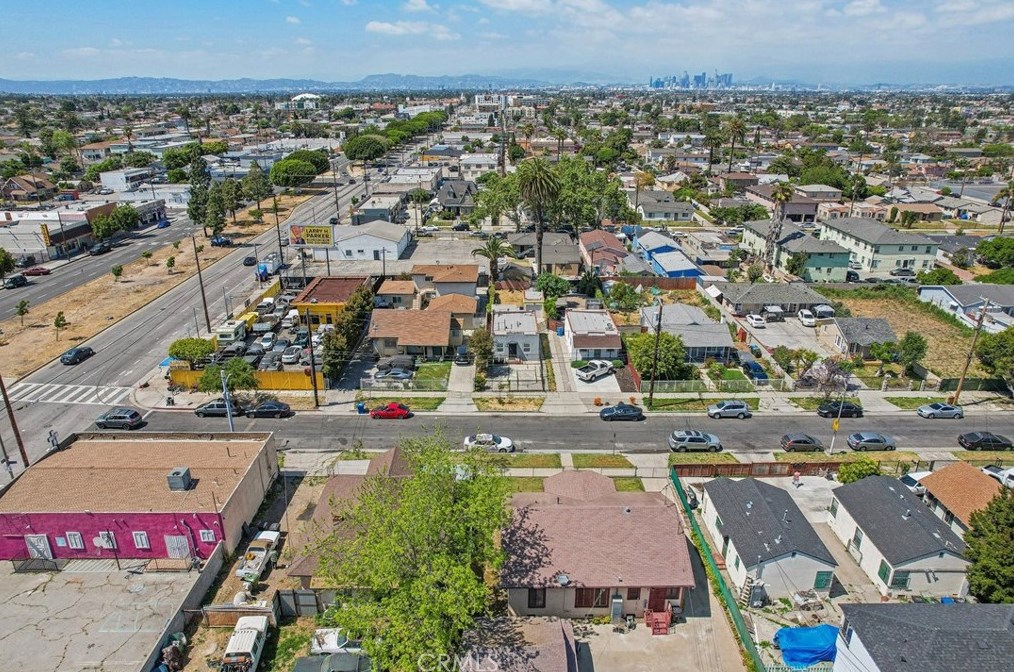 849 94th St, Los Angeles CA  90044-4701 exterior