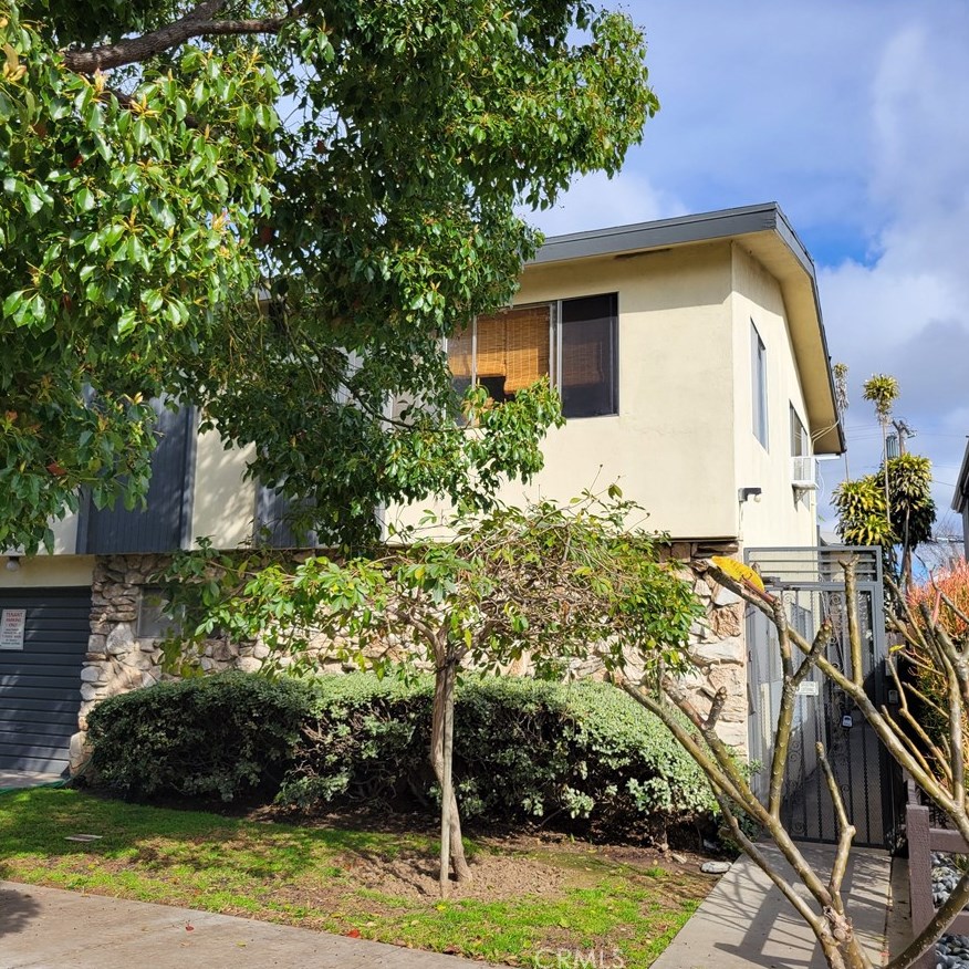 2449 E 5th St, Long Beach, CA 90814