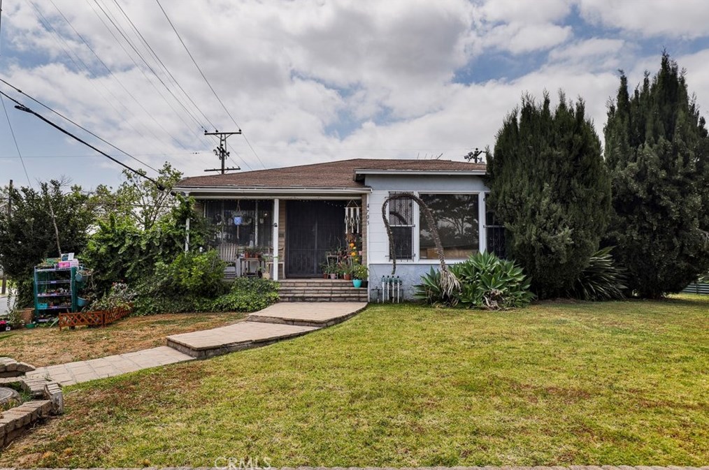 4703 Lakewood Blvd, Lakewood, CA 90712