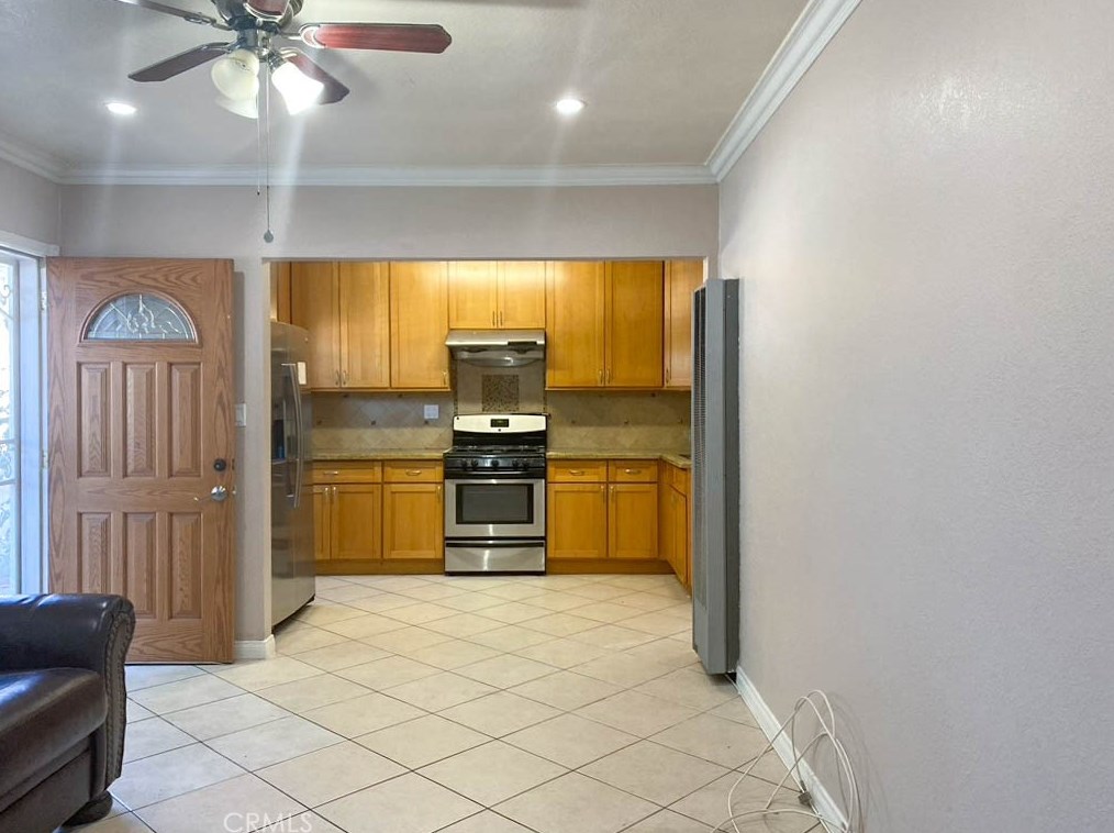1428 59th St, Long Beach, CA 90805-4345