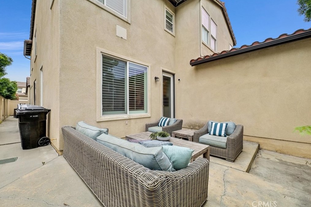 2016 Ward St, Fullerton CA  92833-5085 exterior