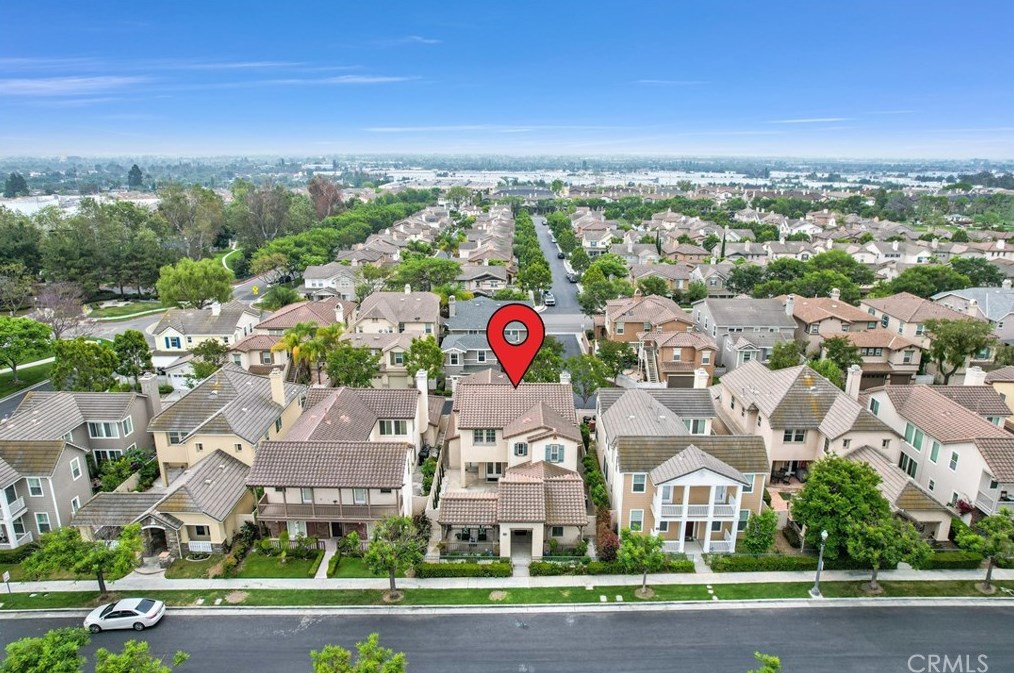 2016 Ward St, Fullerton CA  92833-5085 exterior