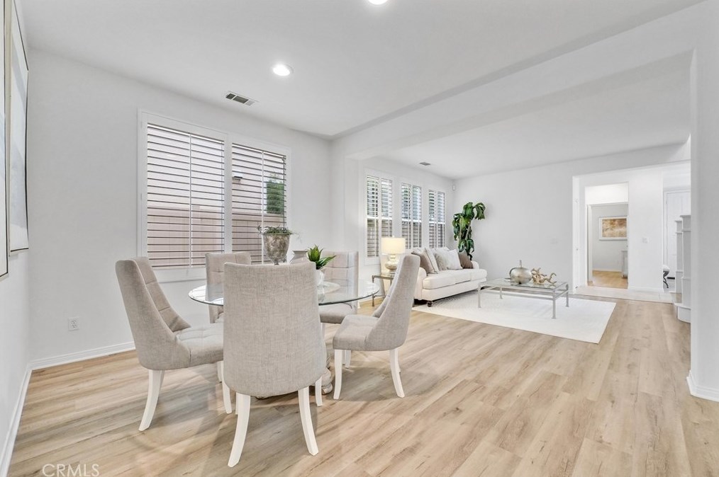 2016 Ward St, Fullerton CA  92833-5085 exterior