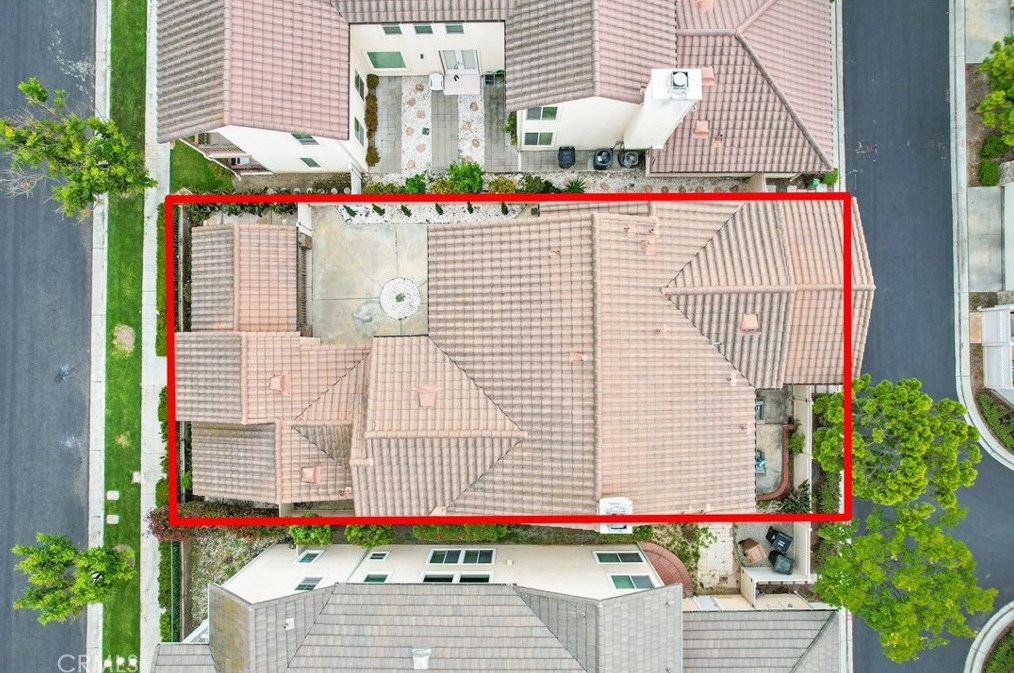 2016 Ward St, Fullerton CA  92833-5085 exterior