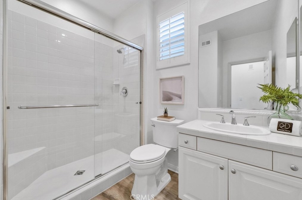 2016 Ward St, Fullerton CA  92833-5085 exterior