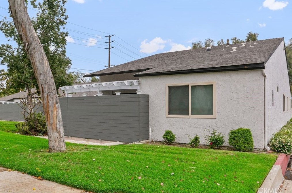 401 Powder Horn Dr, Anaheim, CA 92807-2712