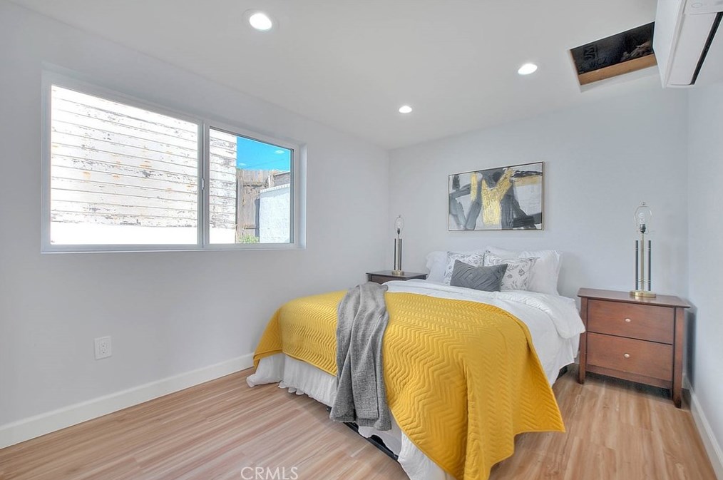 9236 Hobart Blvd, Los Angeles CA  90047-3820 exterior