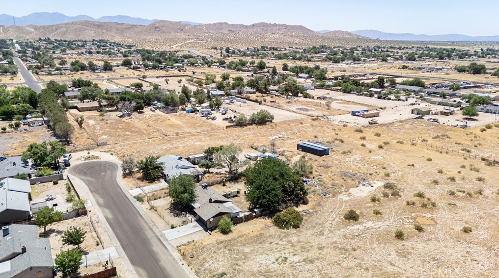 41023 162, Lancaster CA exterior