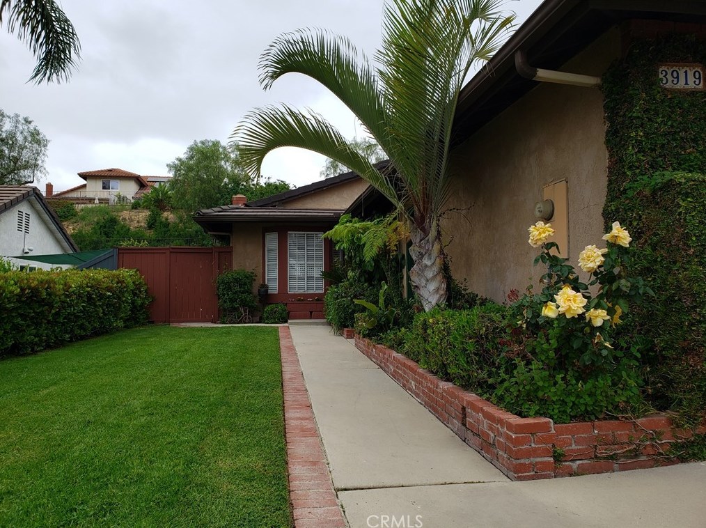 3919 Ravenswood Dr, Yorba Linda, CA 92886-6904