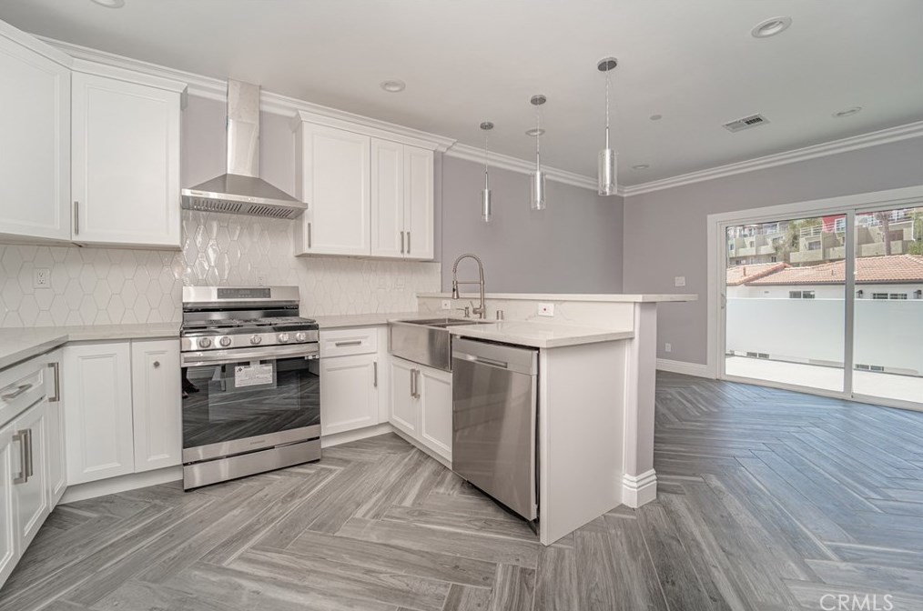 4861 Farquhar St, Los Angeles CA  90032-4118 exterior