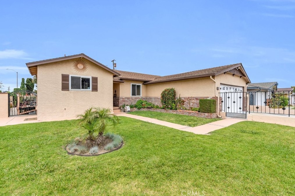 555 W Shadwell St, Long Beach, CA 90745