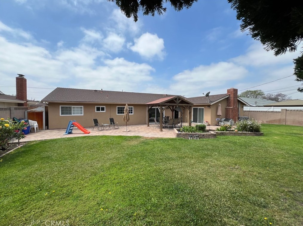 2769 Lizbeth Ave, Anaheim CA  92806-4818 exterior