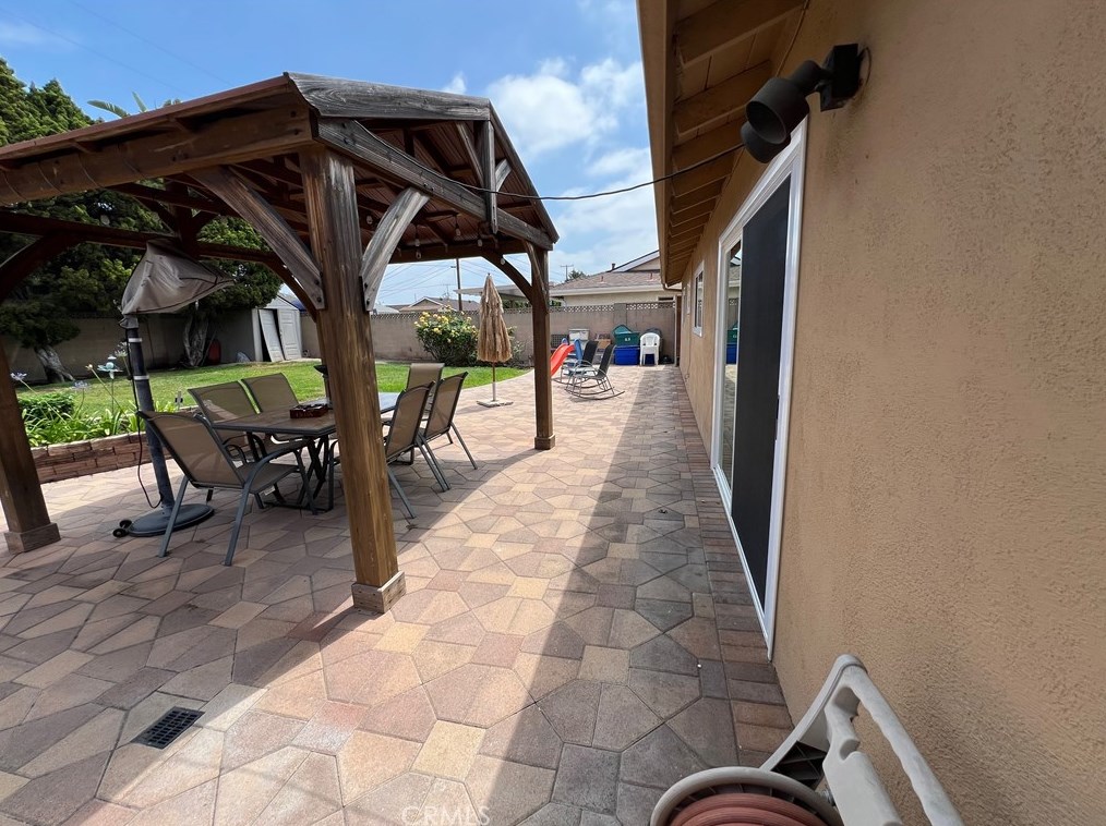 2769 Lizbeth Ave, Anaheim CA  92806-4818 exterior