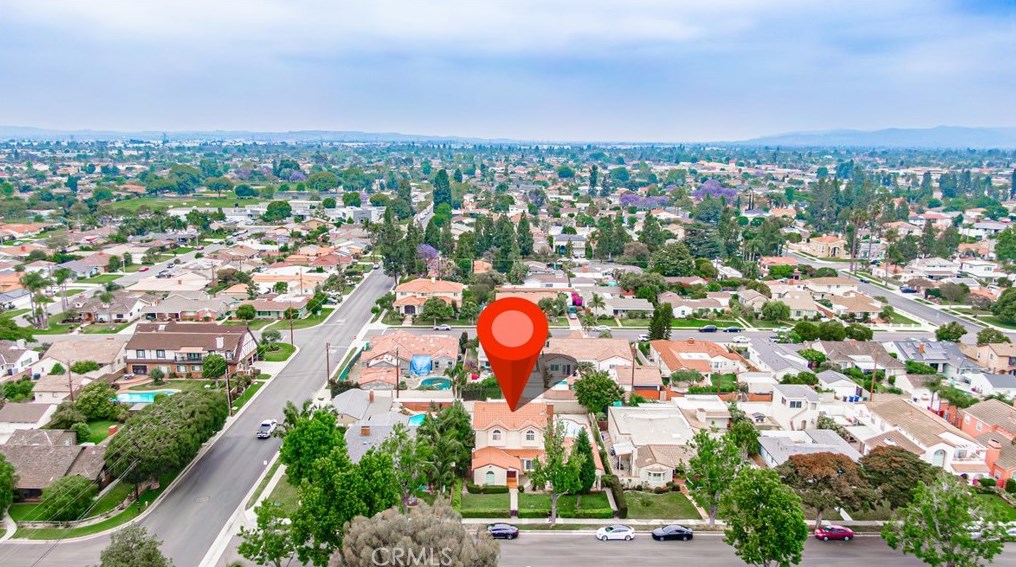 7811 4th St, Downey, CA 90241-3234