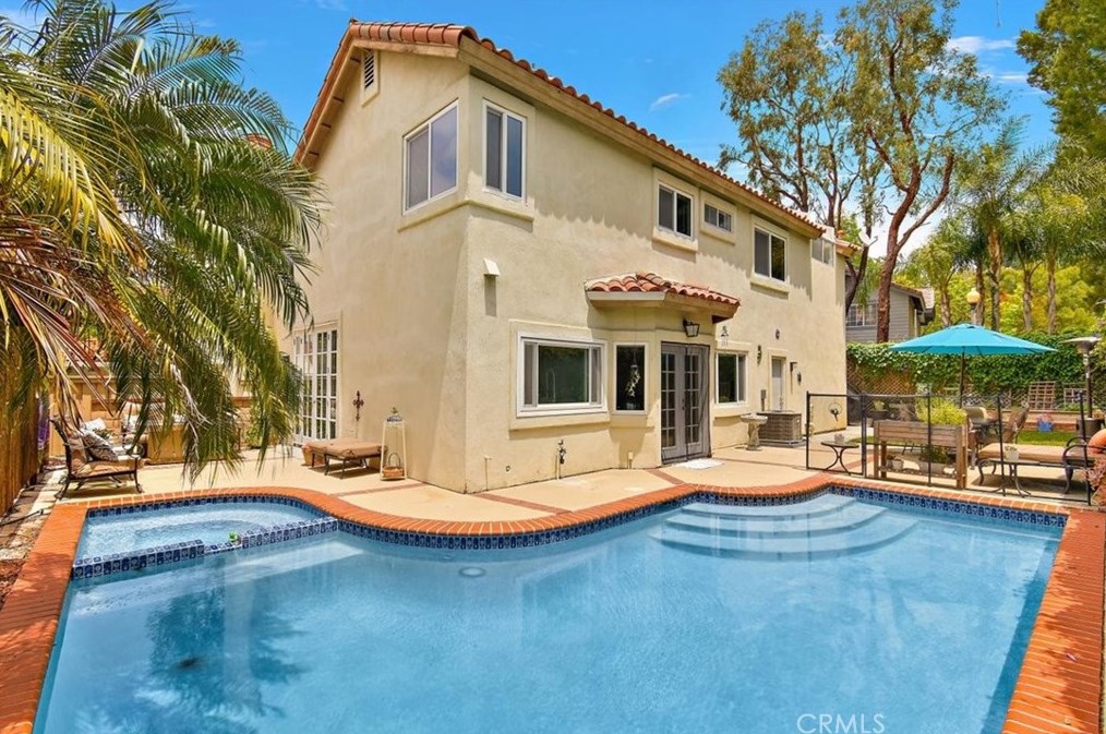 8310 Candleberry Cir, Orange CA  92869-4531 exterior