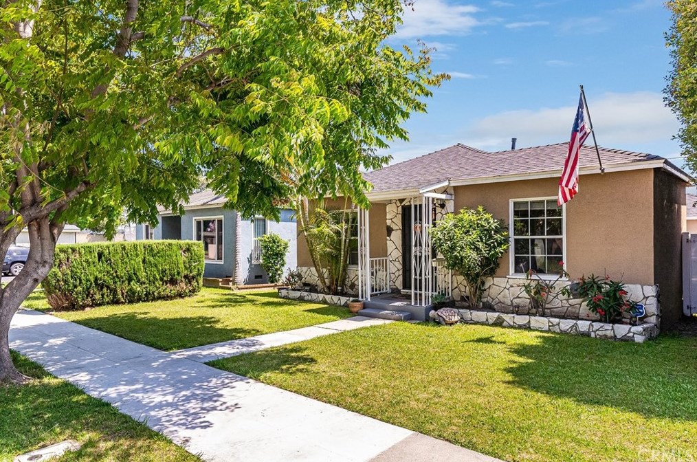 330 Neece St, Long Beach, CA 90805-2210