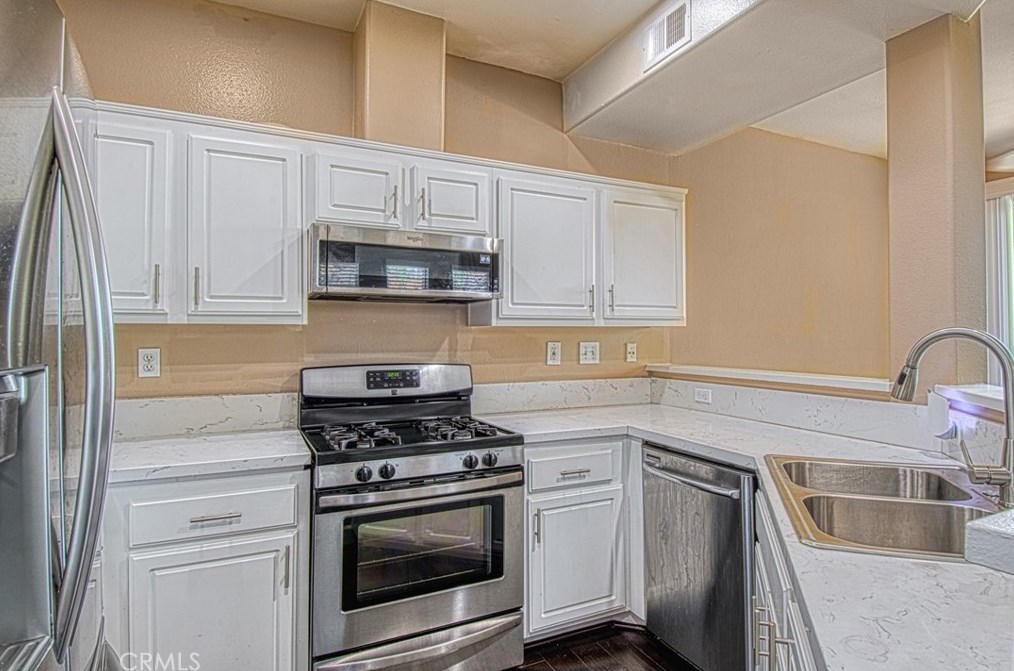 1066 S Positano Ave #105, Anaheim, CA 92808