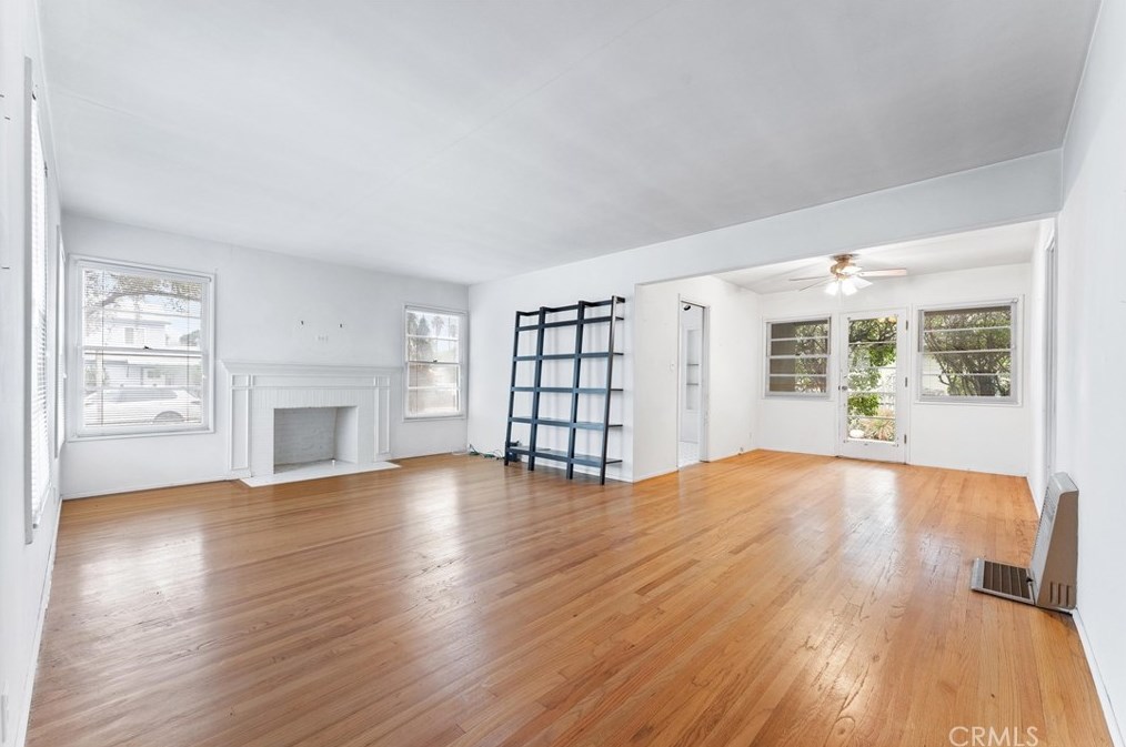 8701 Fairview Ave, San Gabriel, CA 91775-1207