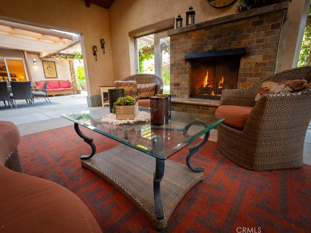1418 Grissom Park Dr, Fullerton, CA 92833-1330